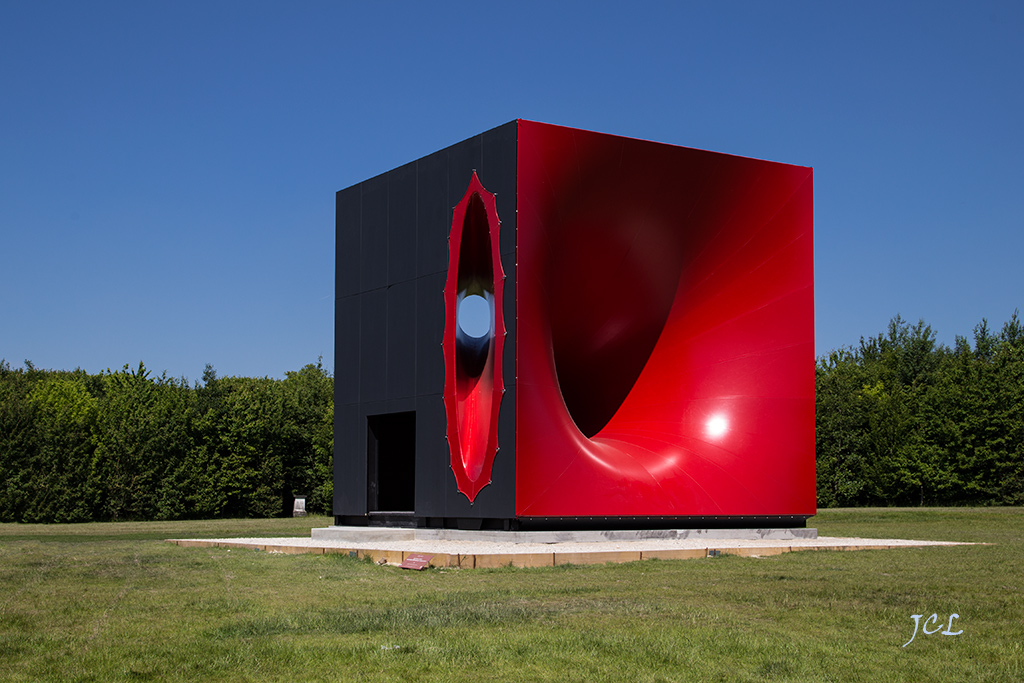 Anish Kapoor dans le Bosquet des Etoiles.