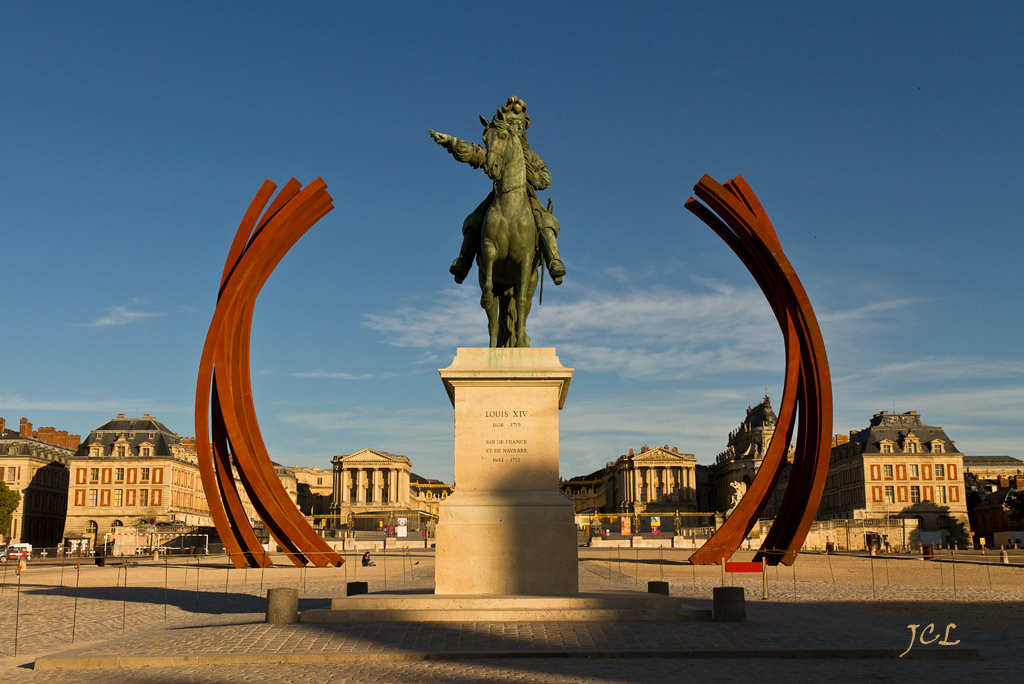 l'artiste bernar venet expose à versailles