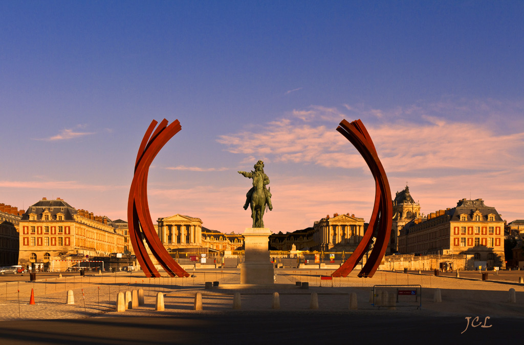 l'artiste bernar venet expose à versailles