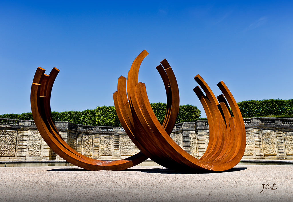 l'artiste bernar venet expose à versailles