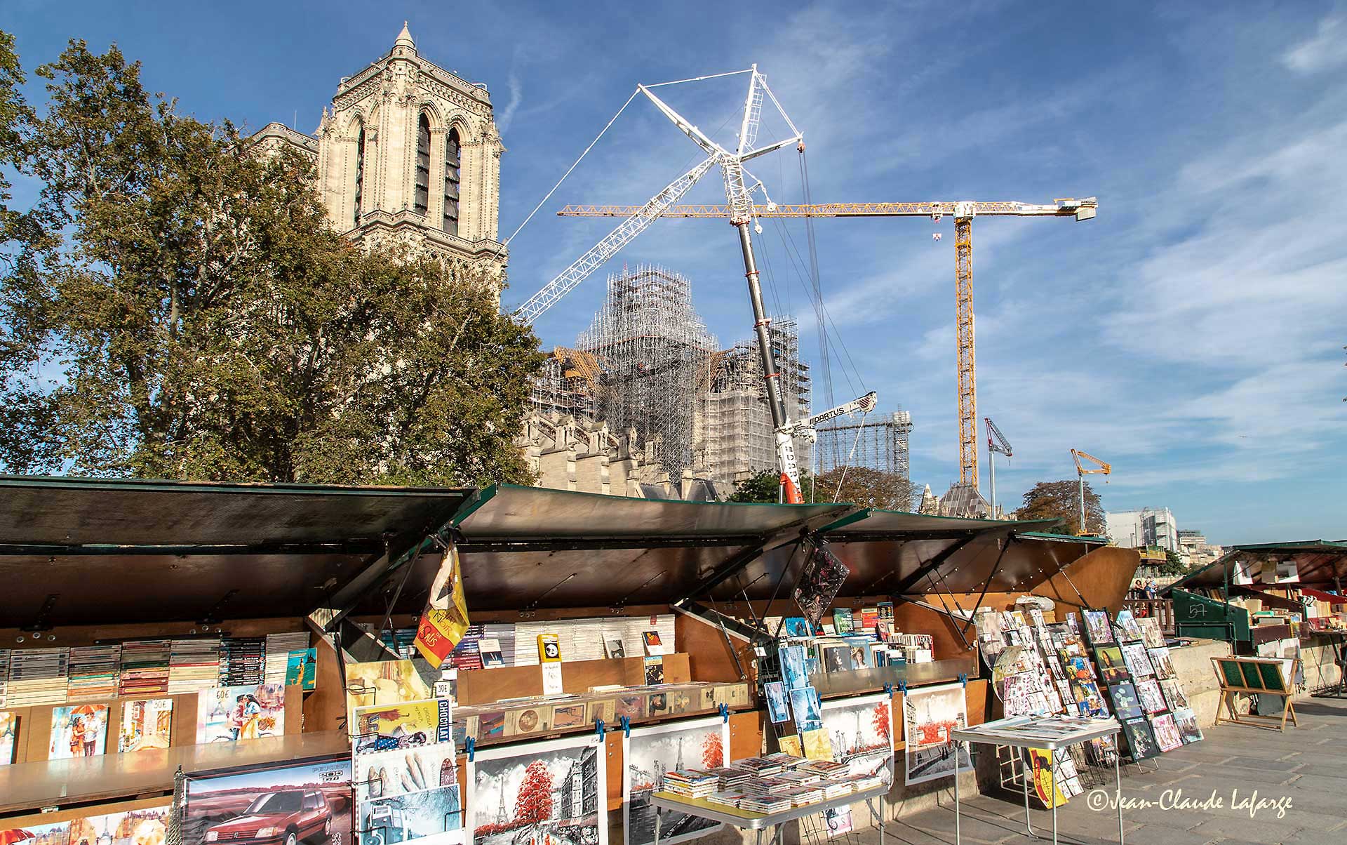 Restauration de la Cathédrale Notre-Dame de Paris avec sa flêche. 