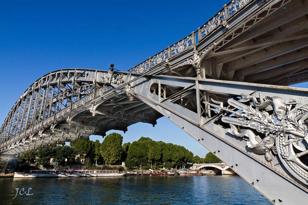 Le Pont ferroviaire d'Austerlitz à Paris construit en 1903. 