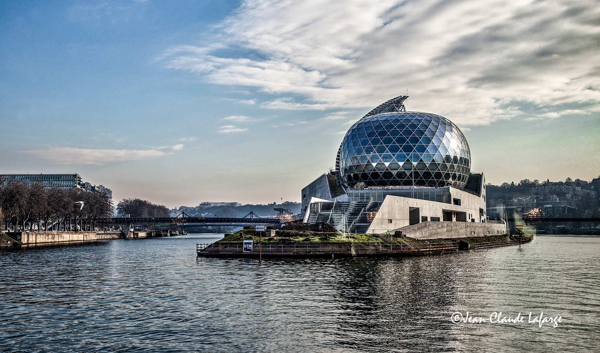 La Seine Musicale vue du Botticelli près du Pont de Sèvres.