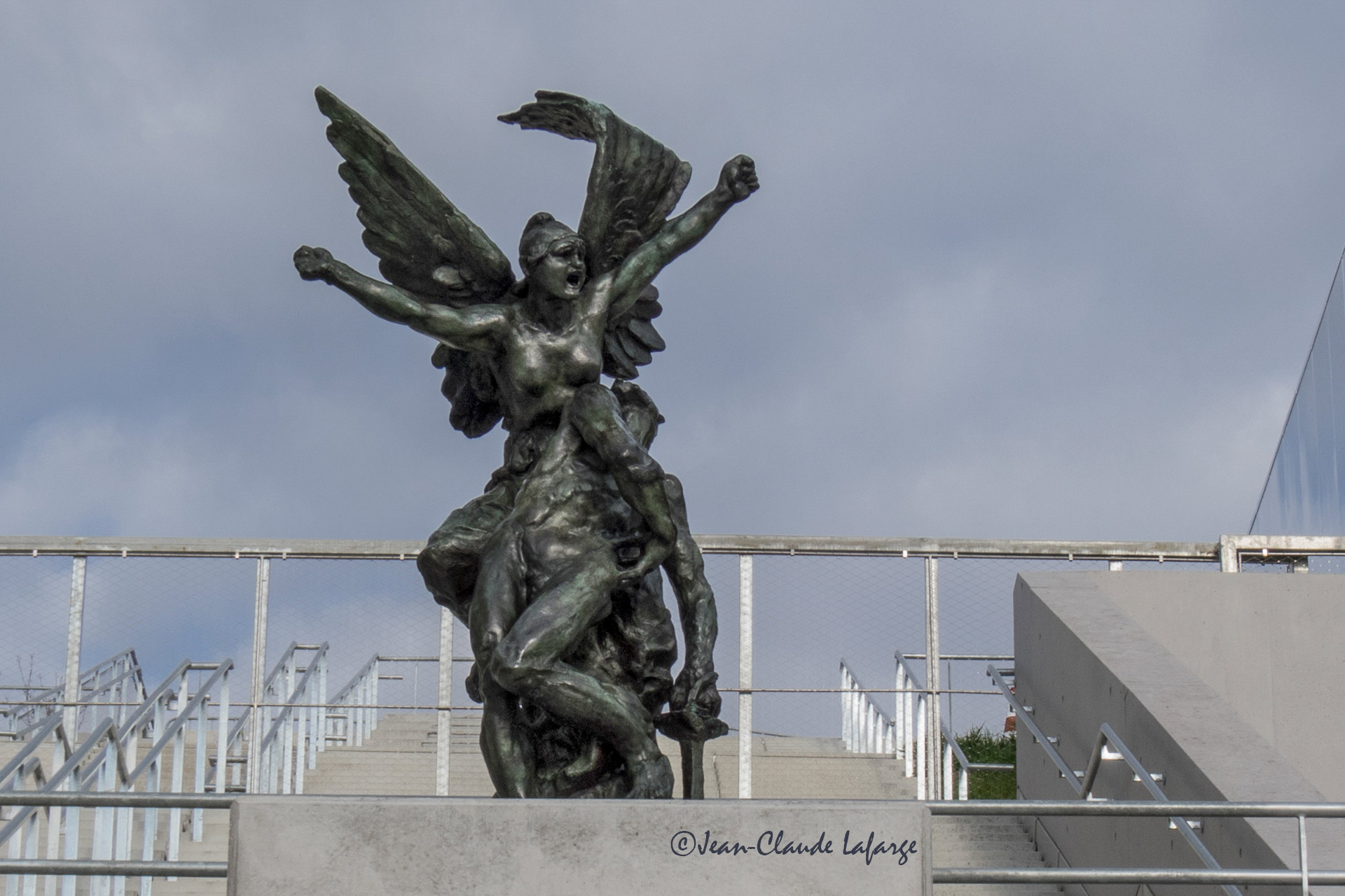 La Statue " la Défense " de Rodin à la Seine Musicale.