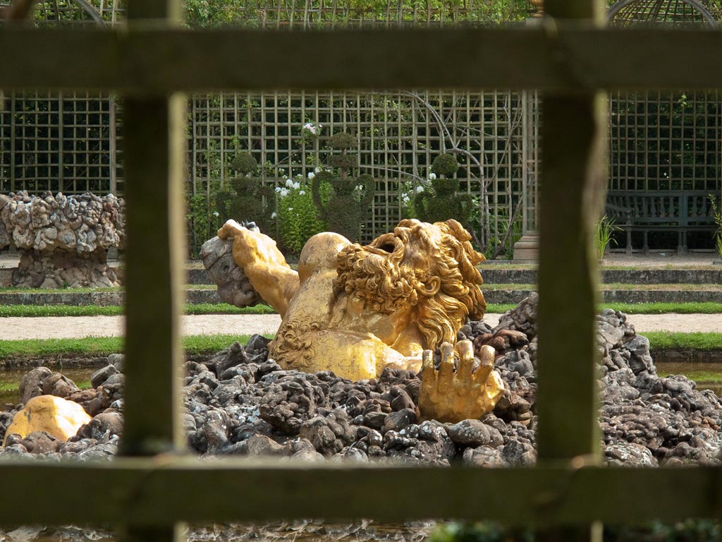 Le Géant du Bosquet de l'Encelade dans le Parc du Château de Versailles.