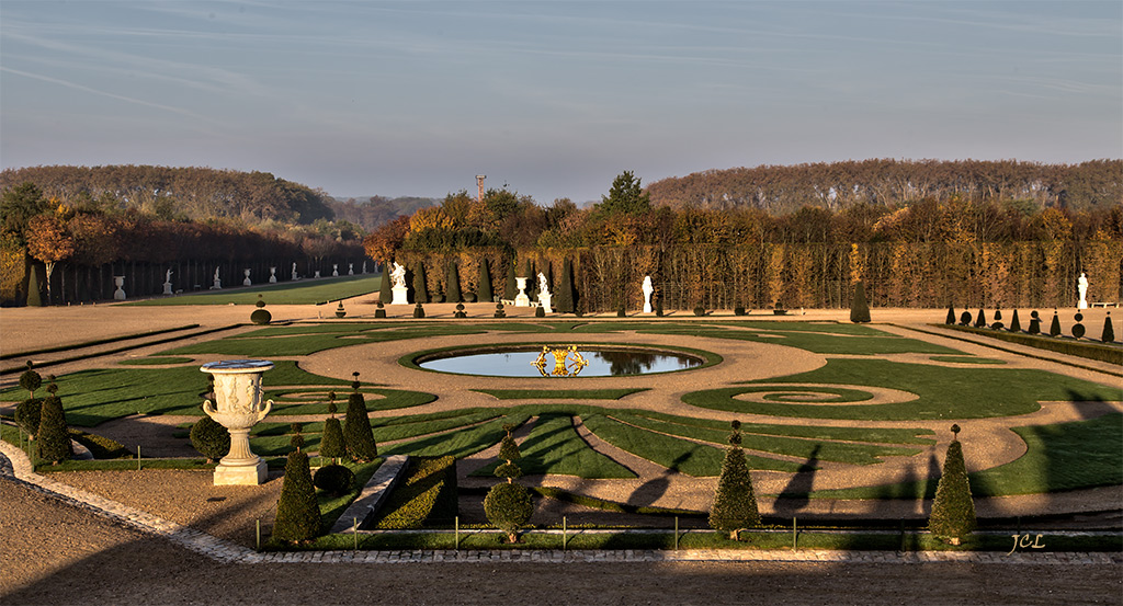 Parterre de latone, petit parc du chateau de versailles