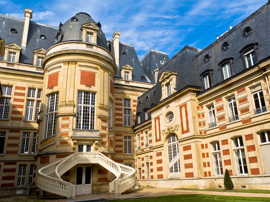 Mairie de Versailles, côté cour.